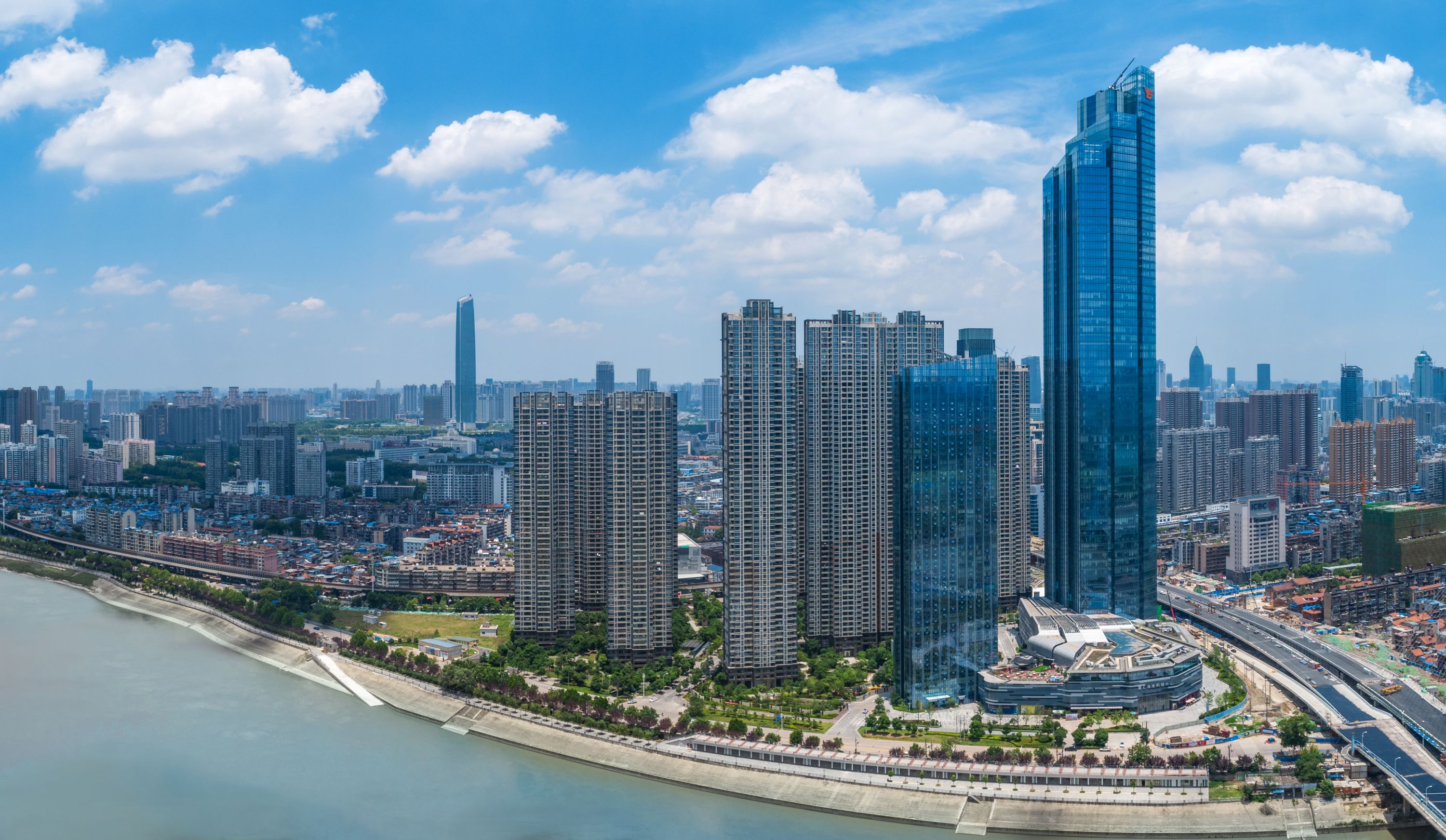 硚口区委书记周耕:聚力闯关转型,加快城市更新 - 武汉市人民政府门户